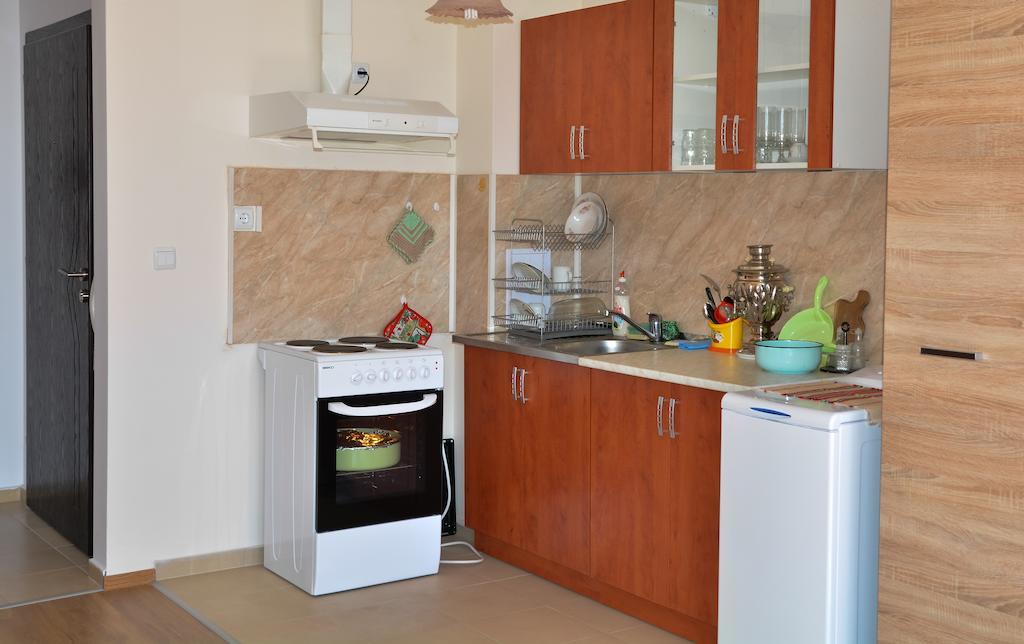 Ddenko Apartment Burgas Habitación foto